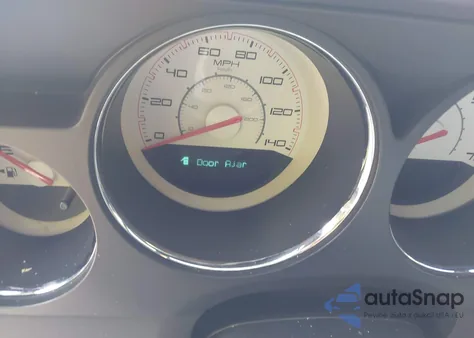 2014 Dodge Challenger Sxt z USA, uszkodzony, nr VIN 2C3CDYAGXEH107477